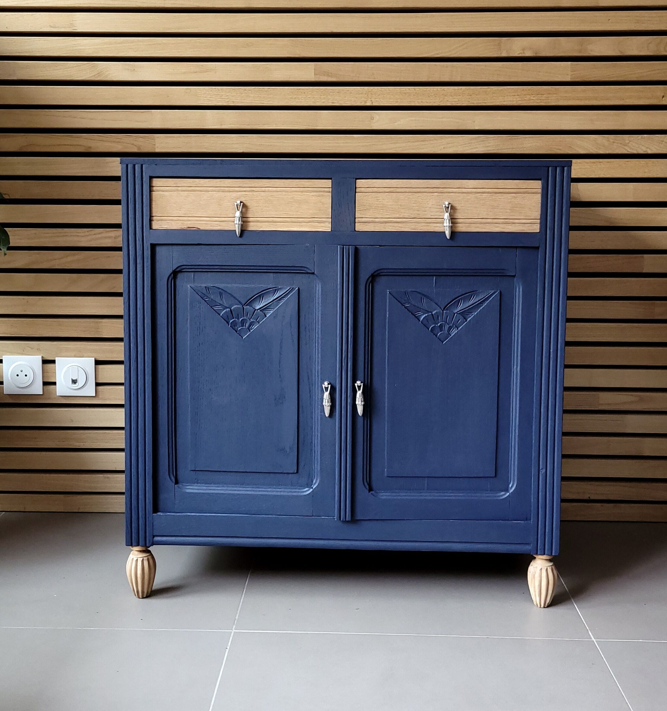 Vintage art deco chest of drawers fluted feet
