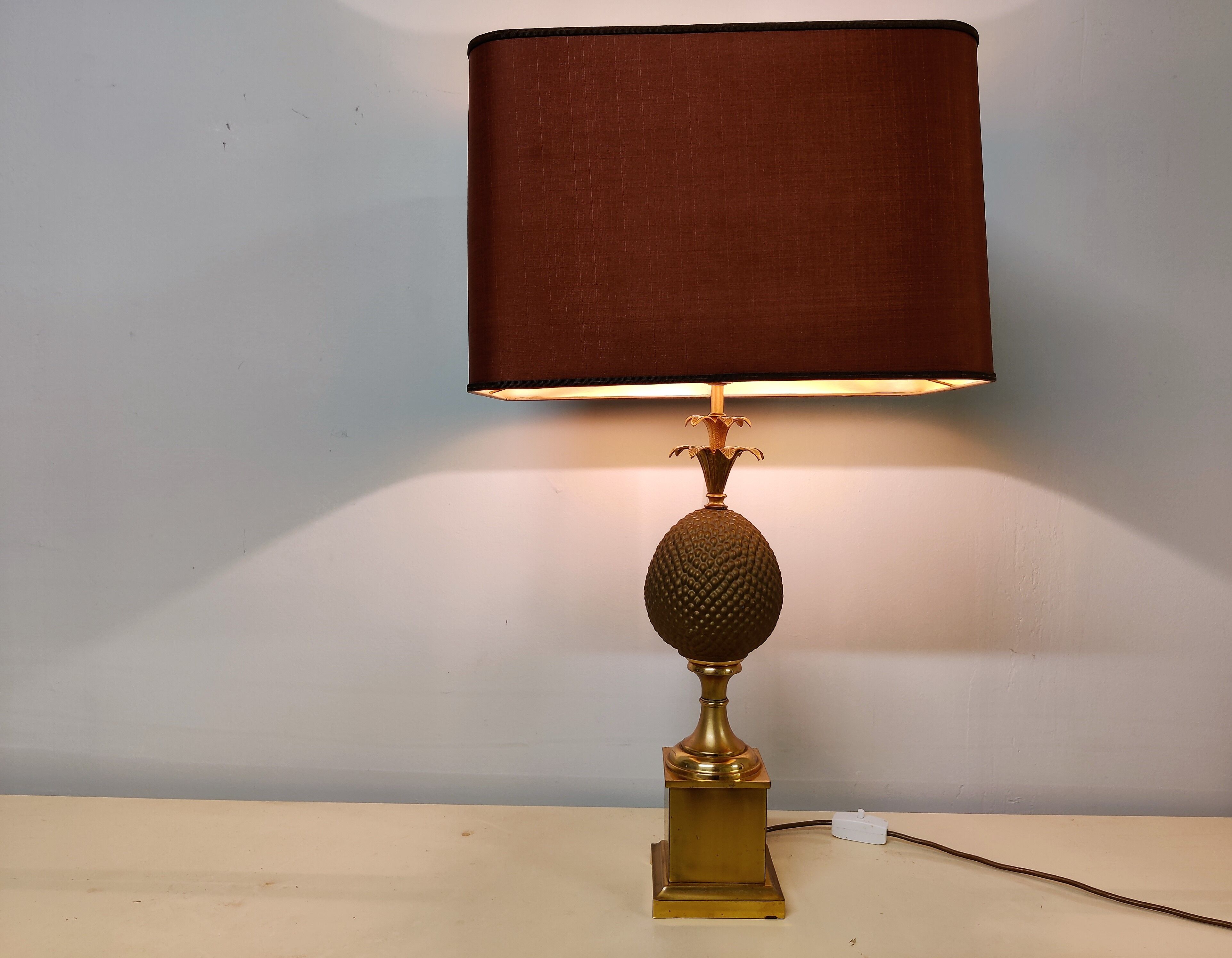 Brass pineapple table lamp, 1970s