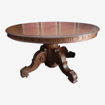 Table ovale style Renaissance 8 couverts, pied central, fin XIXe