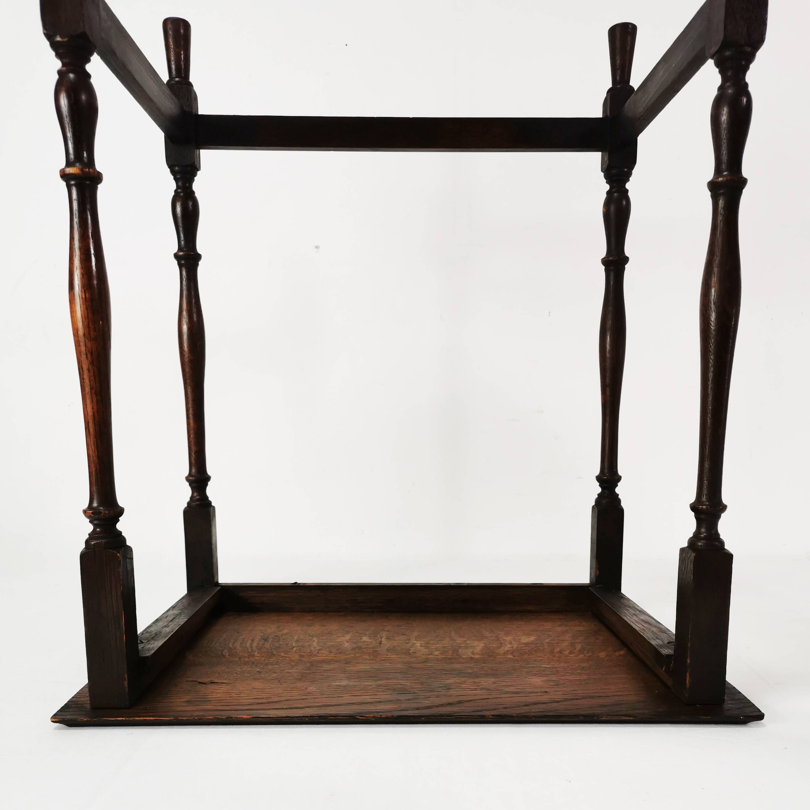 Table gigognes ancienne, Angleterre vers 1920.