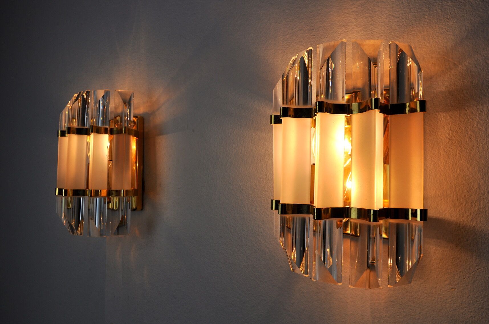 Pair of venini wall lamps, Glass, Italy, 1970