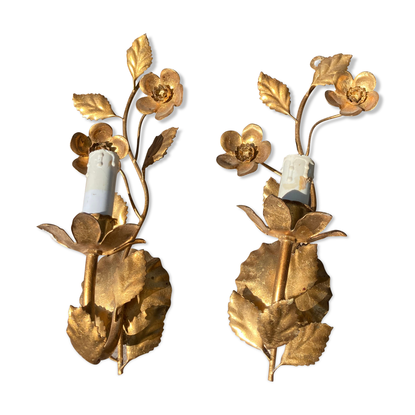 Paire d’appliques en métal doré