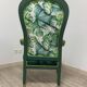 Fauteuil Louis XV en velours brodé et jungle, rénové
