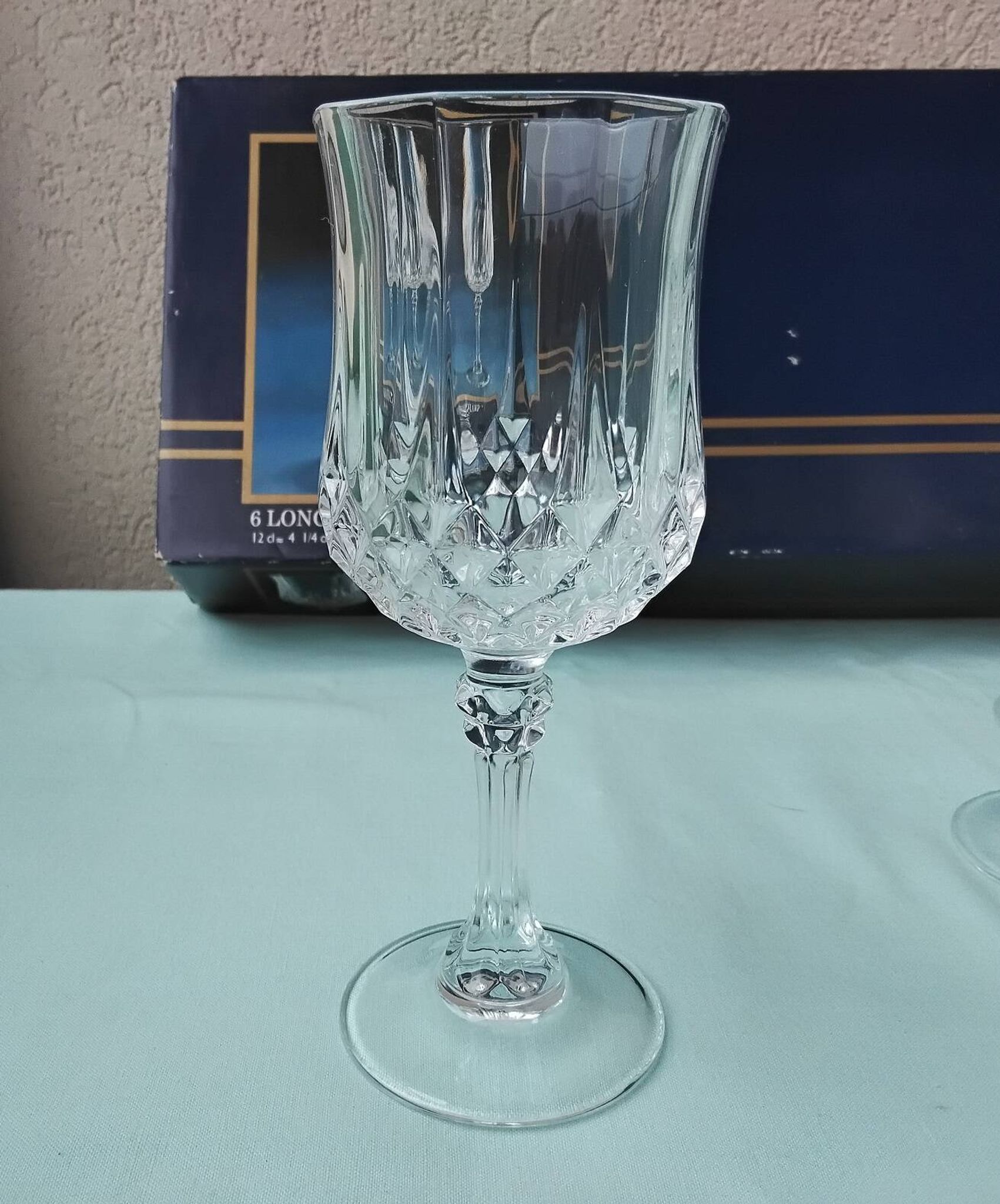 6 verres à pied en cristal