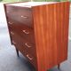 Commode vintage pieds fuseaux