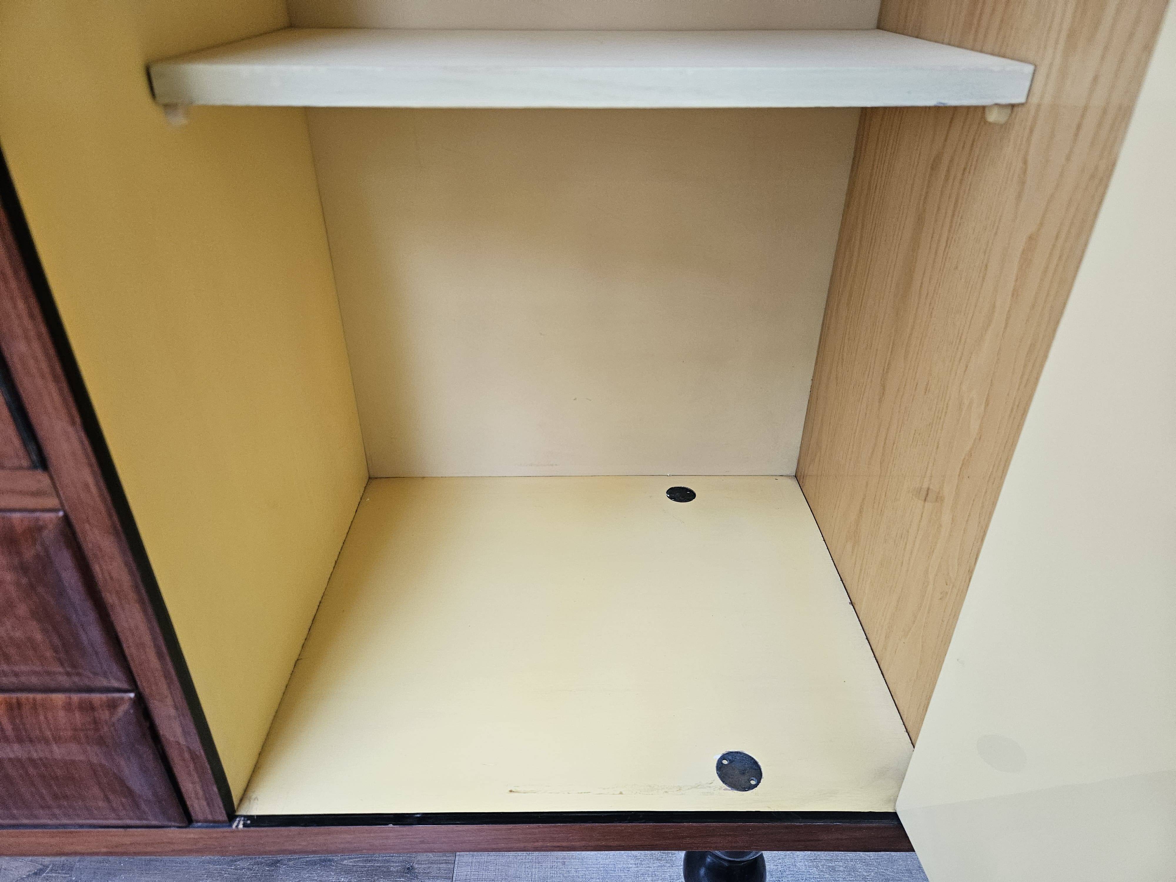 Mid-century 1960s mahogany showcase with glass top