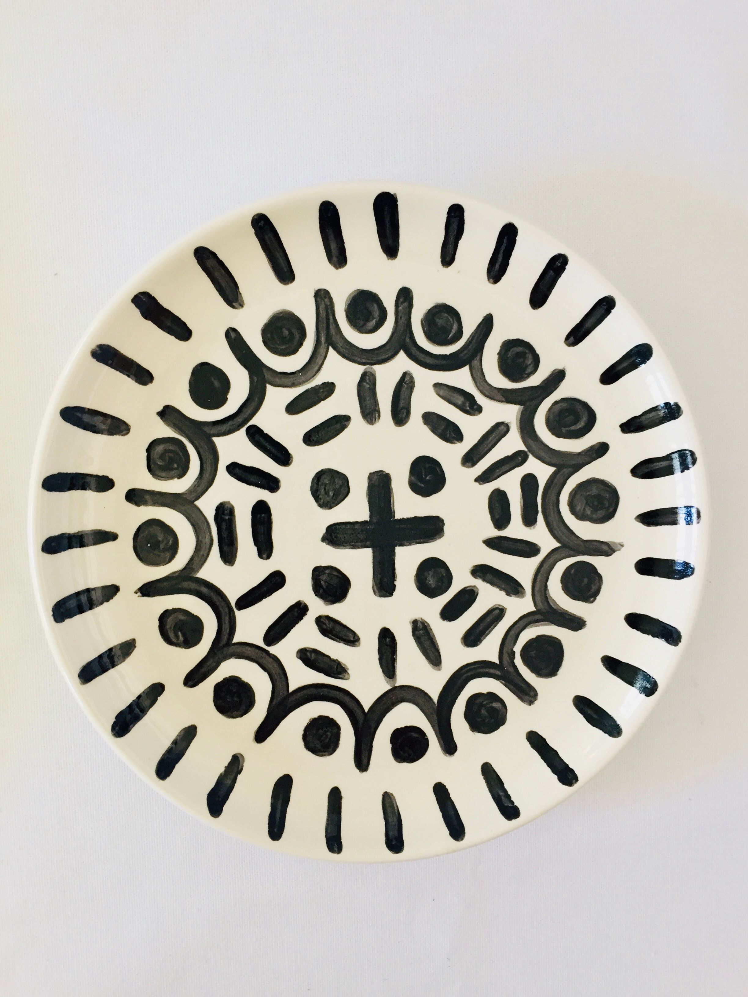 8 assorted black/white dessert plates