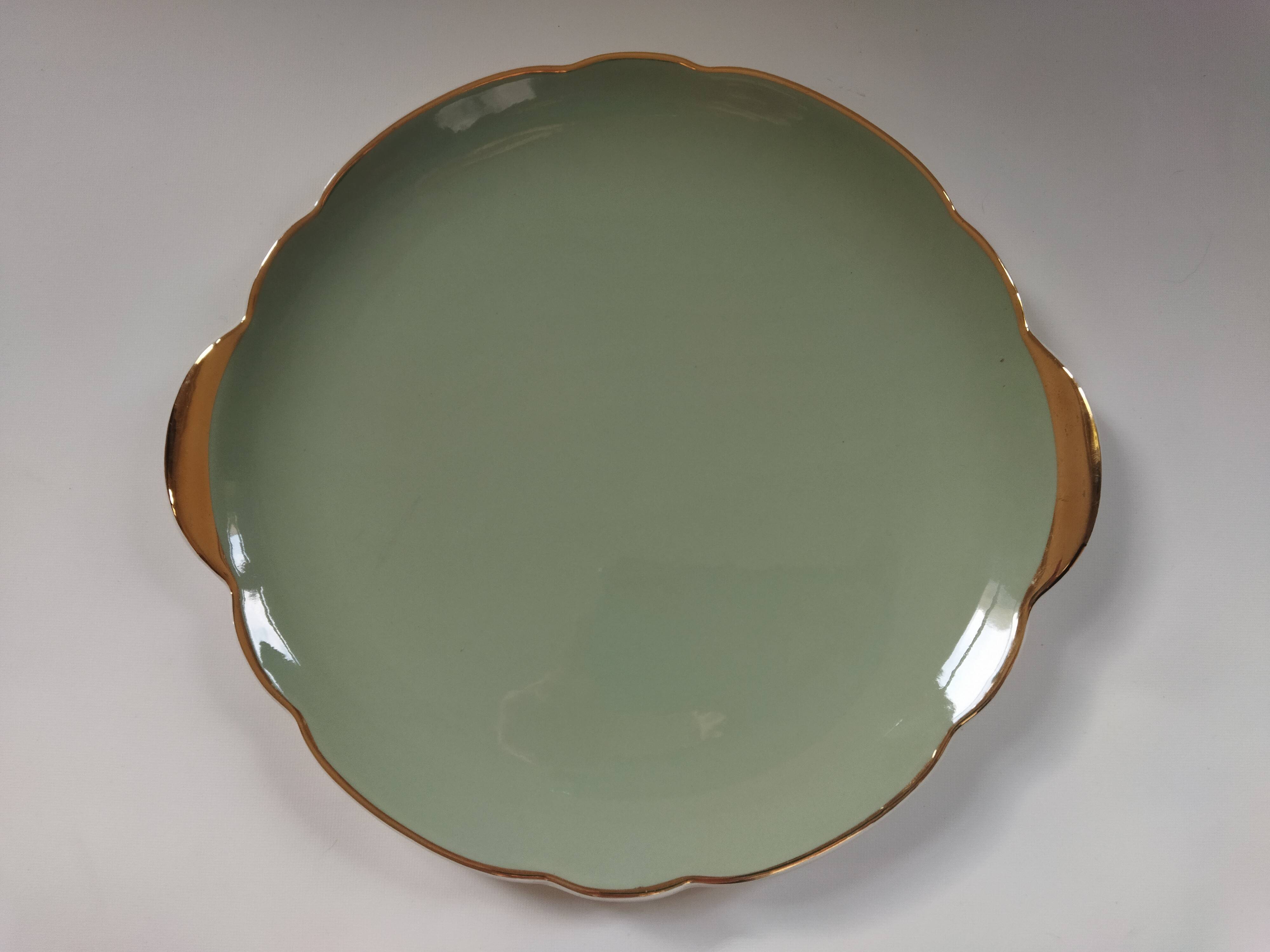 Villeroy & Boch celadon and gold pie dish