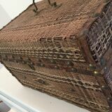 Braided wicker malle