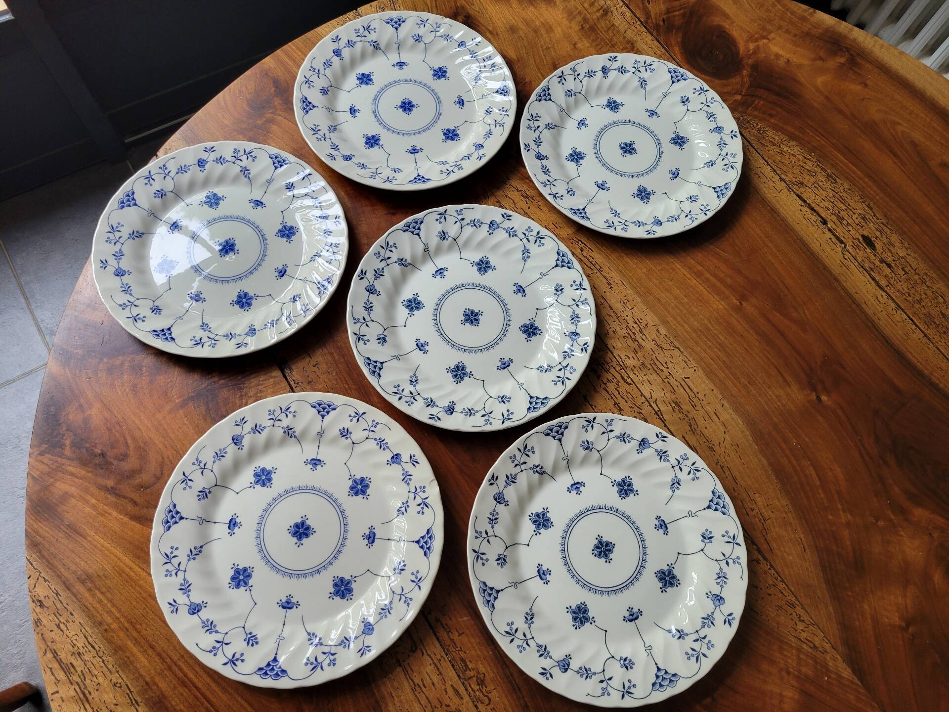 6 flat plates Queen's England 1970