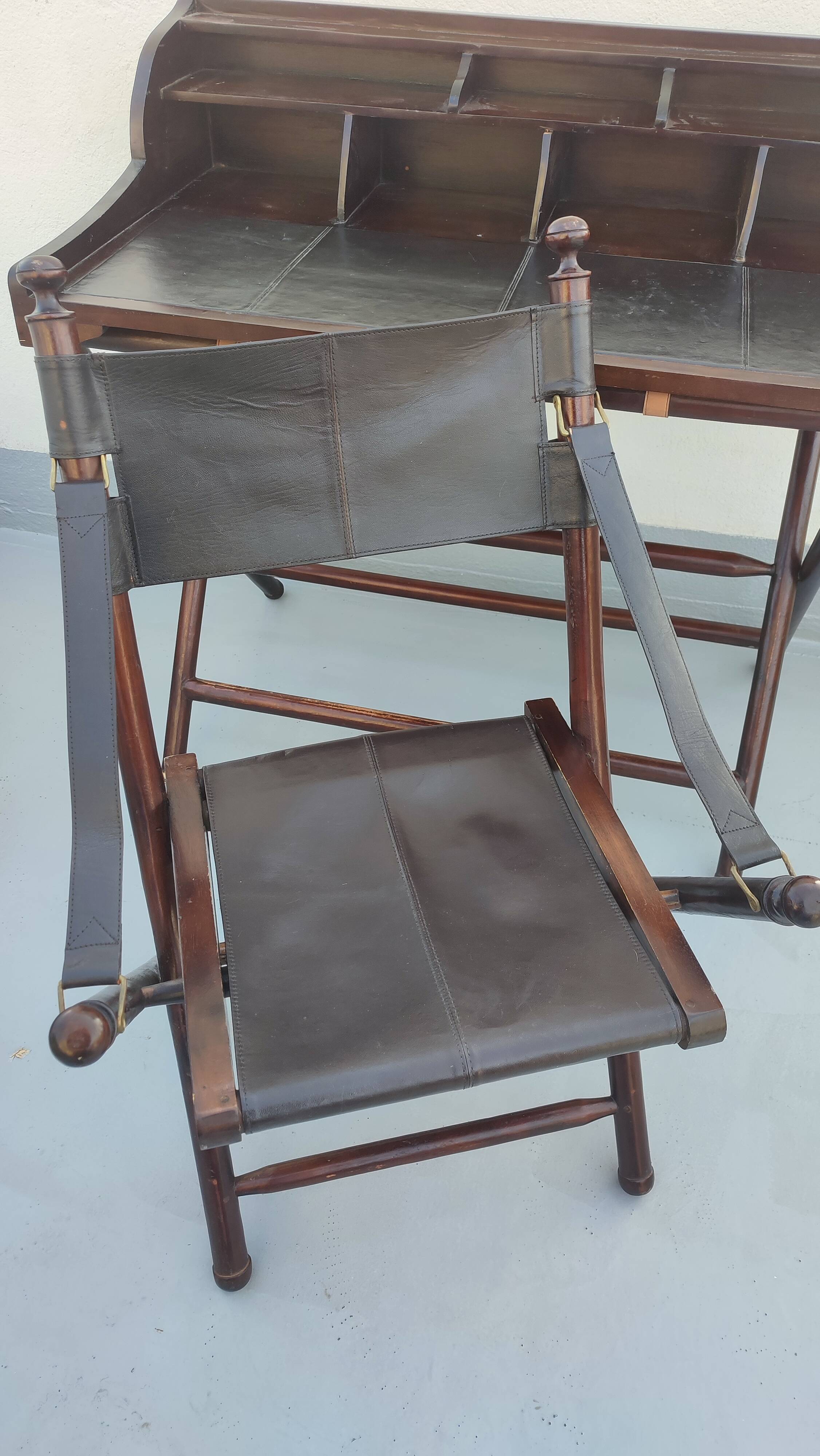Colonial desk in wood and leather with armchair