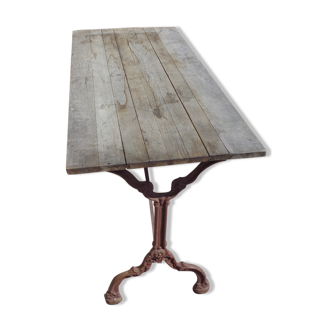 Table bistrot, pieds fonte