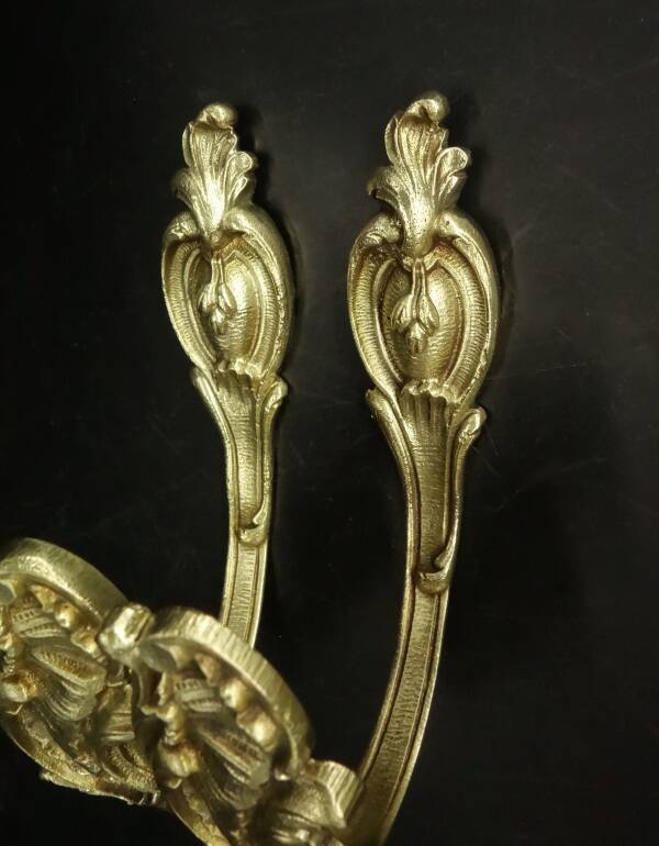 Pair of 19th century Rocaille / Rococo style tiebacks - gilded bronze