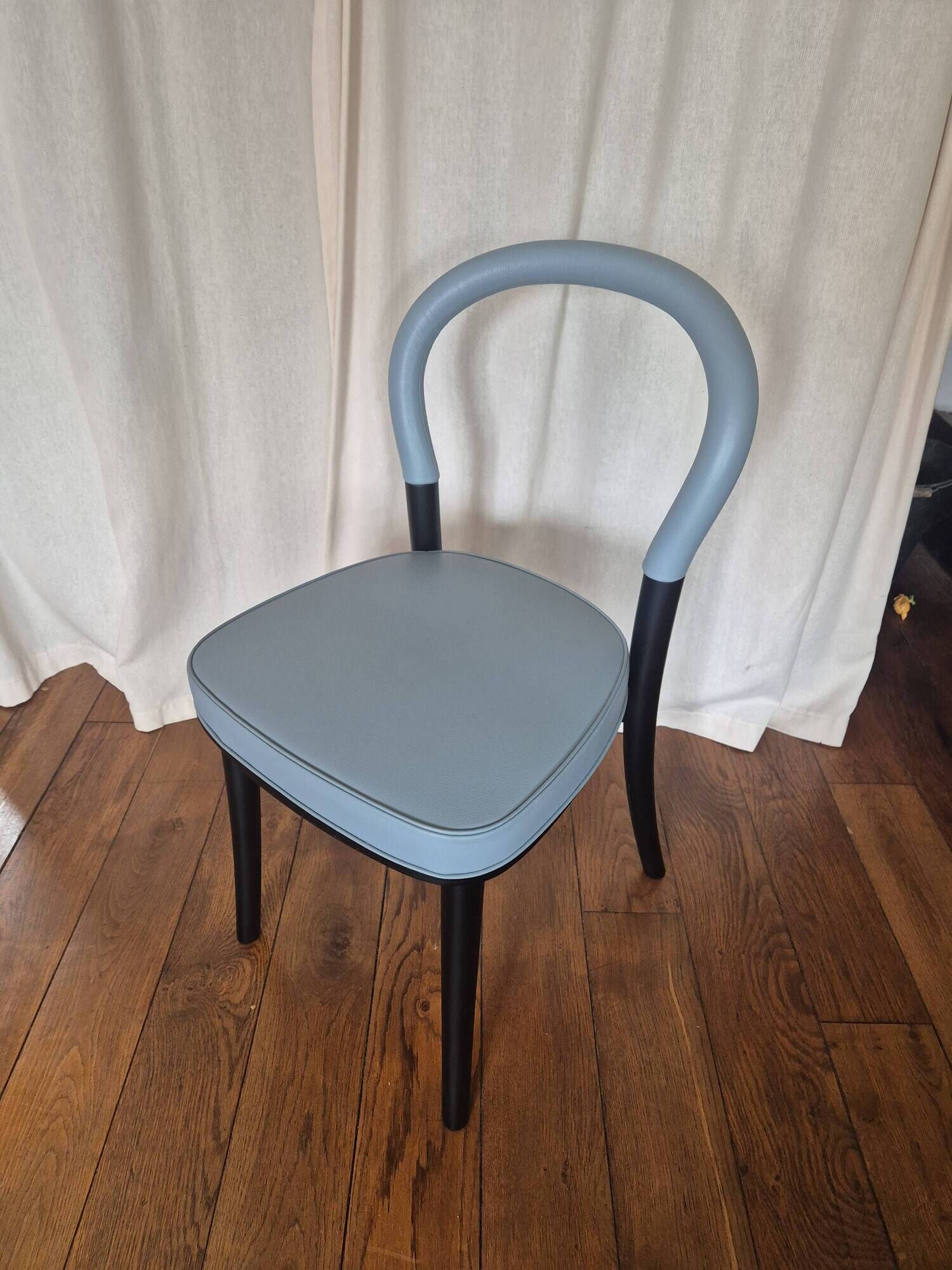 Set of 4 Göteborg chairs by Erik Gunnar Asplund for Cassina, blue leather.