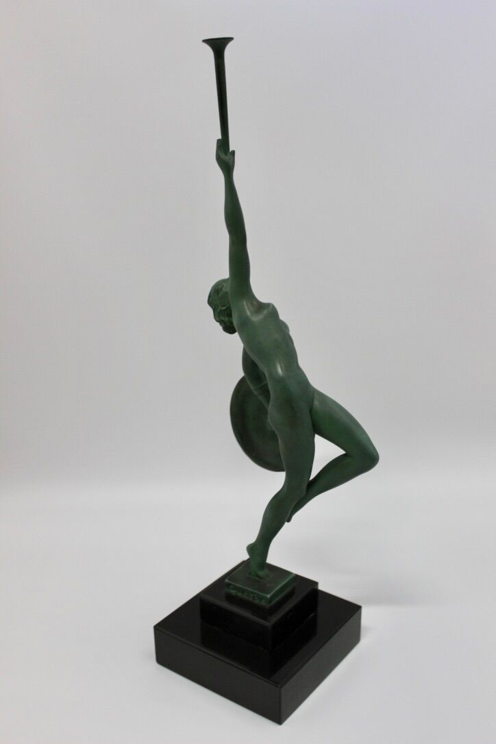 Art Deco Sculpture Trumpet Dancer "Jericho" By Guerbe