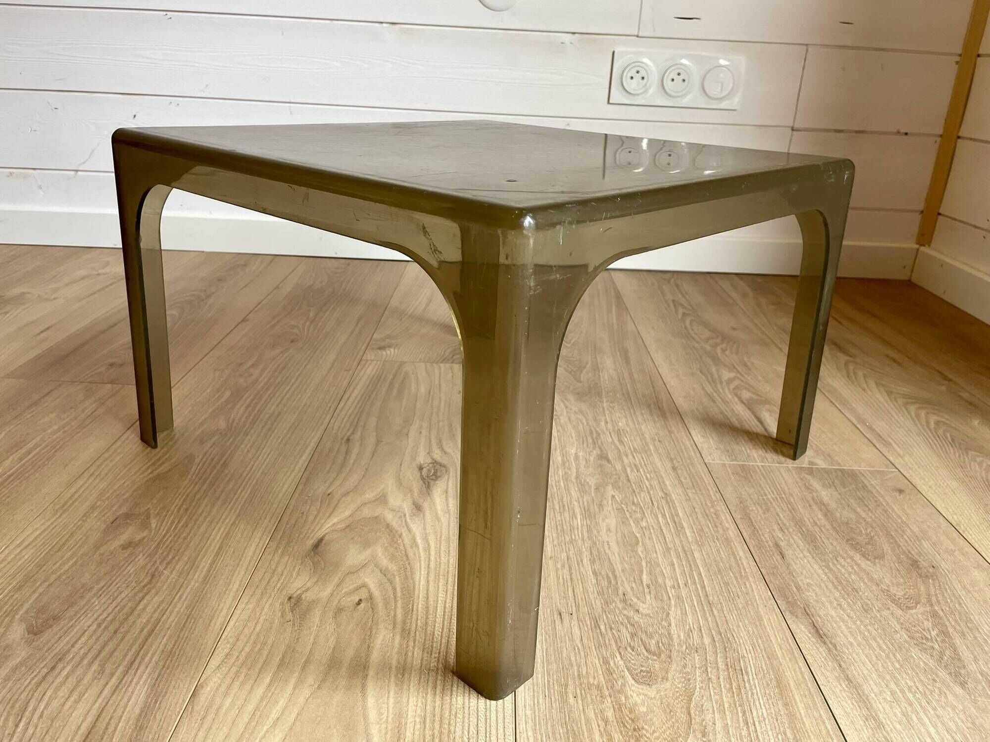 3 vintage smoked plexiglass coffee tables / side tables – Space Age