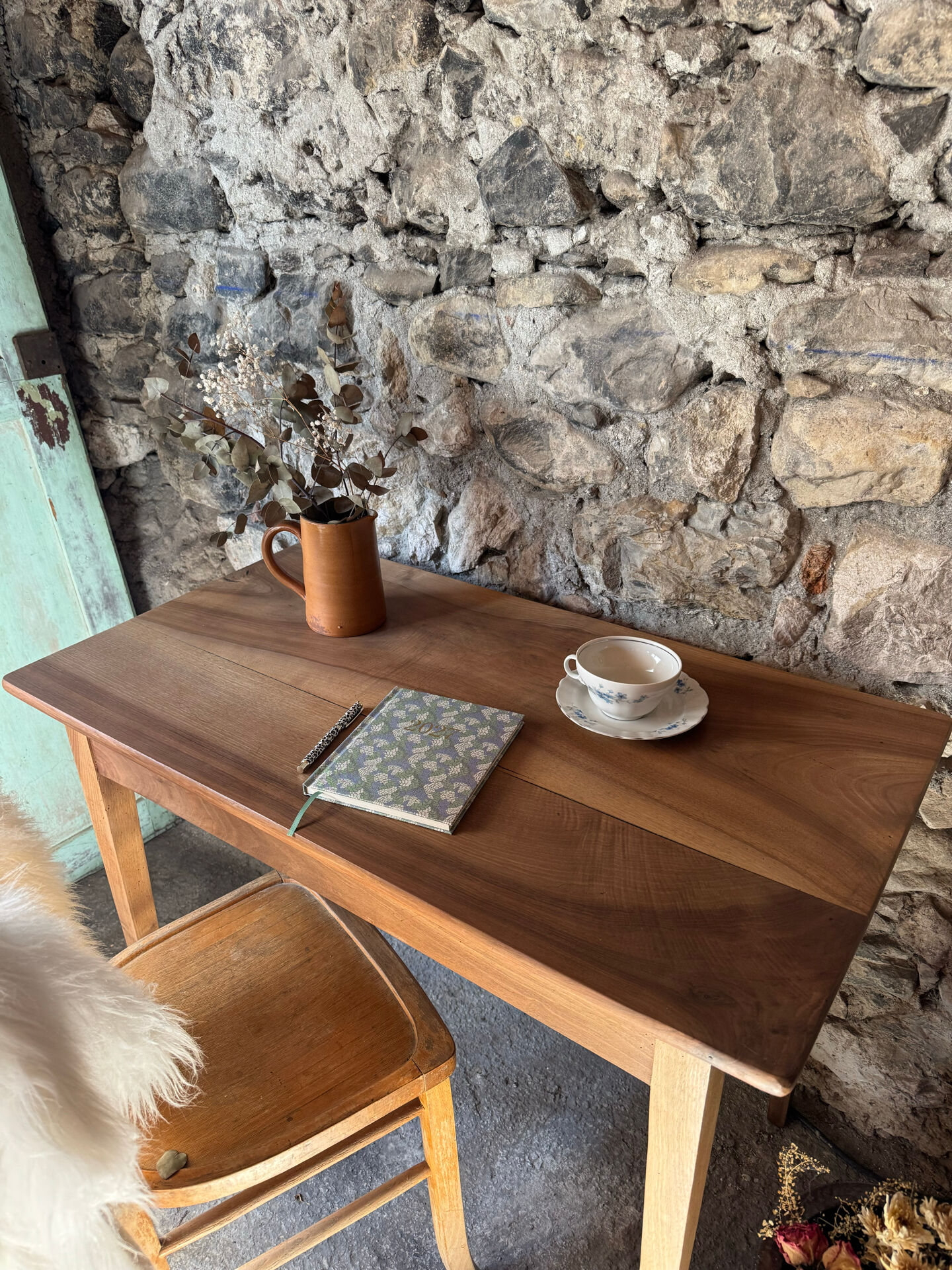 Side table / desk