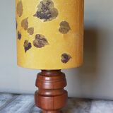 Lampe à poser vintage en bois massif et son abat-jour herbier
