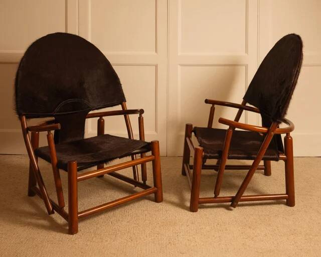 Pair of G23 hoop armchairs