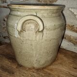 Varnished gre pot