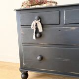 English chest of drawers