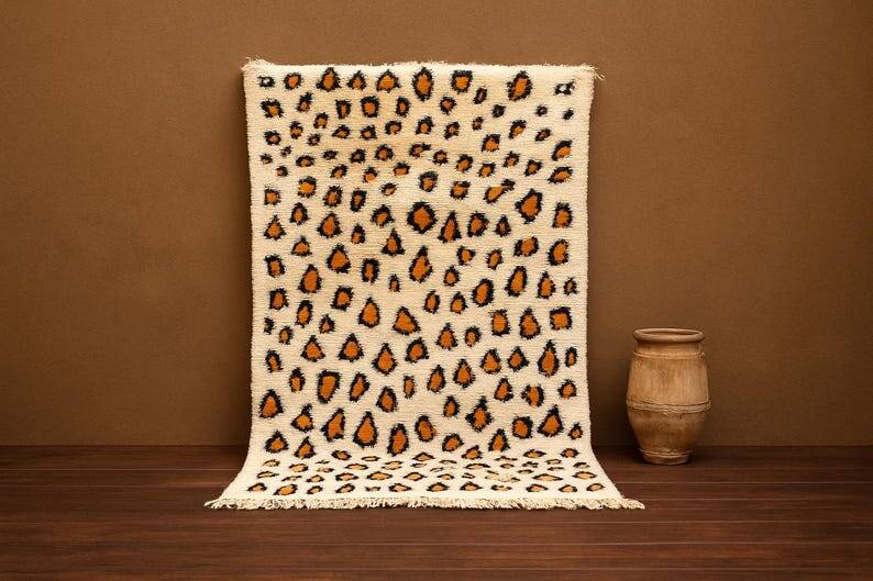 Unique handcrafted Berber carpet decorated 200cmx300cm