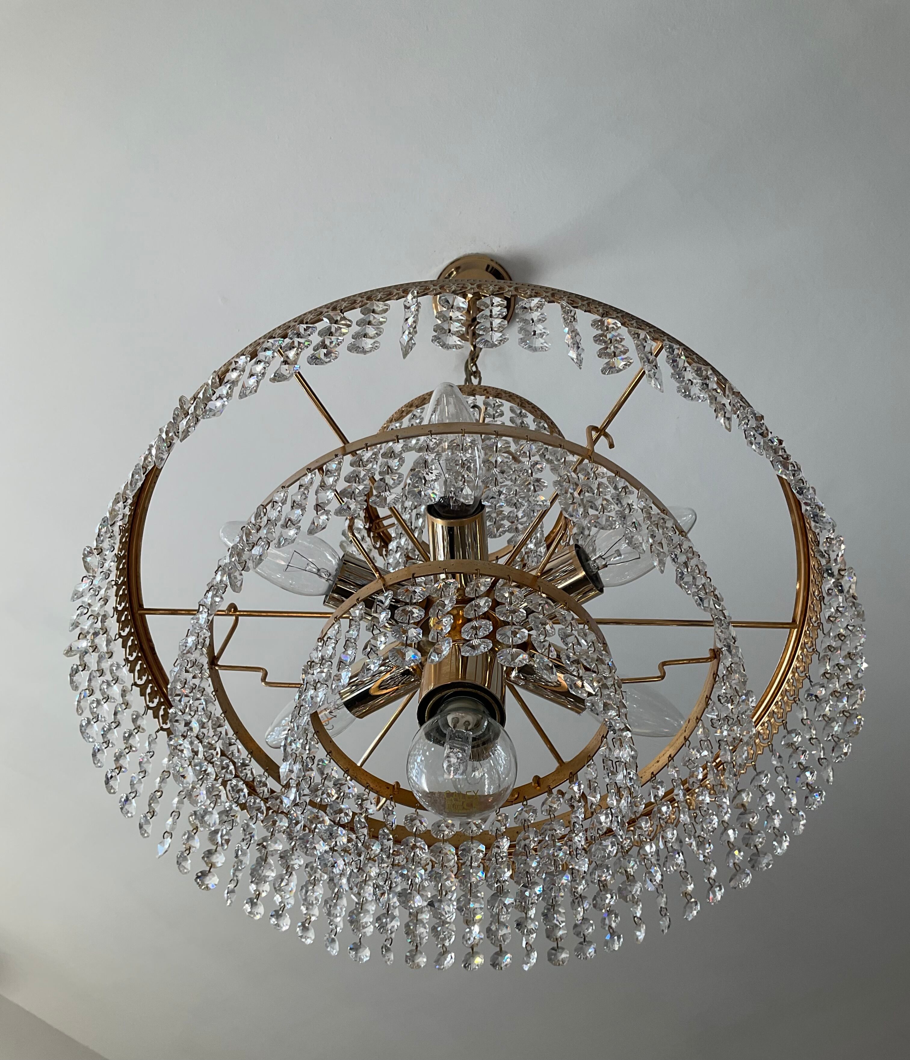 Crystal grapevine waterfall chandelier
