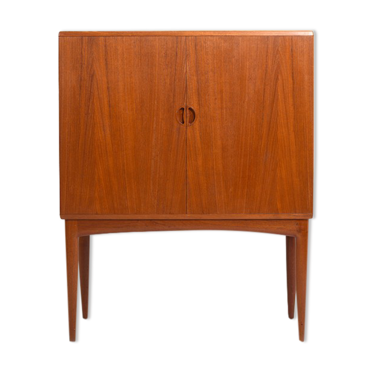Mid Century Fine Danish Bar Cabinet in Teak