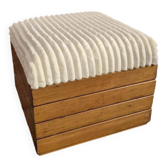 Vintage pouf