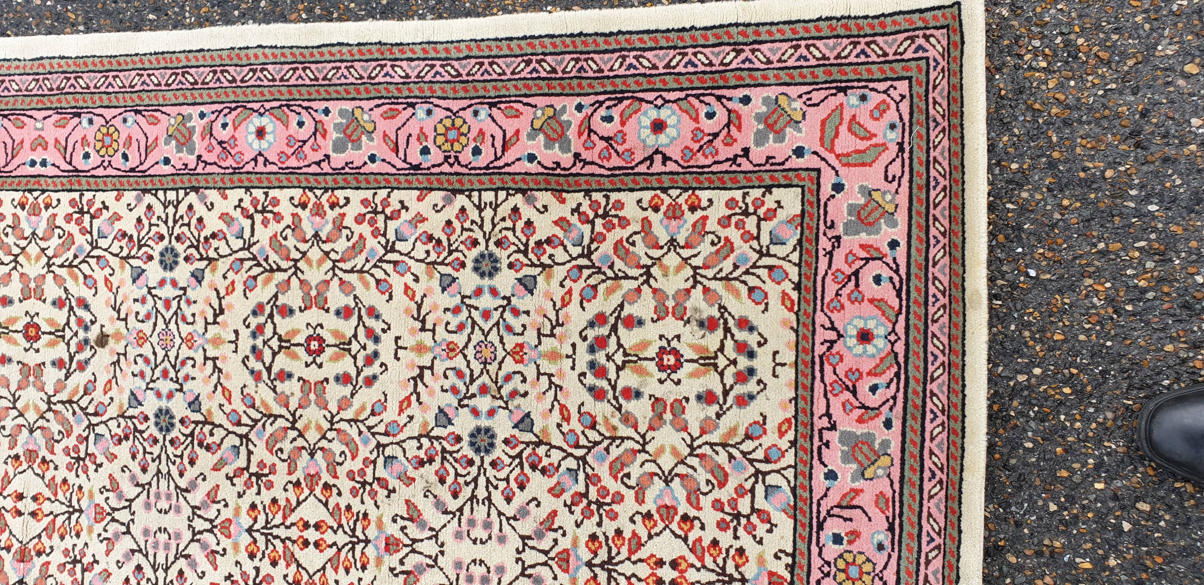 Traditional Persian carpet, 132x168 cm