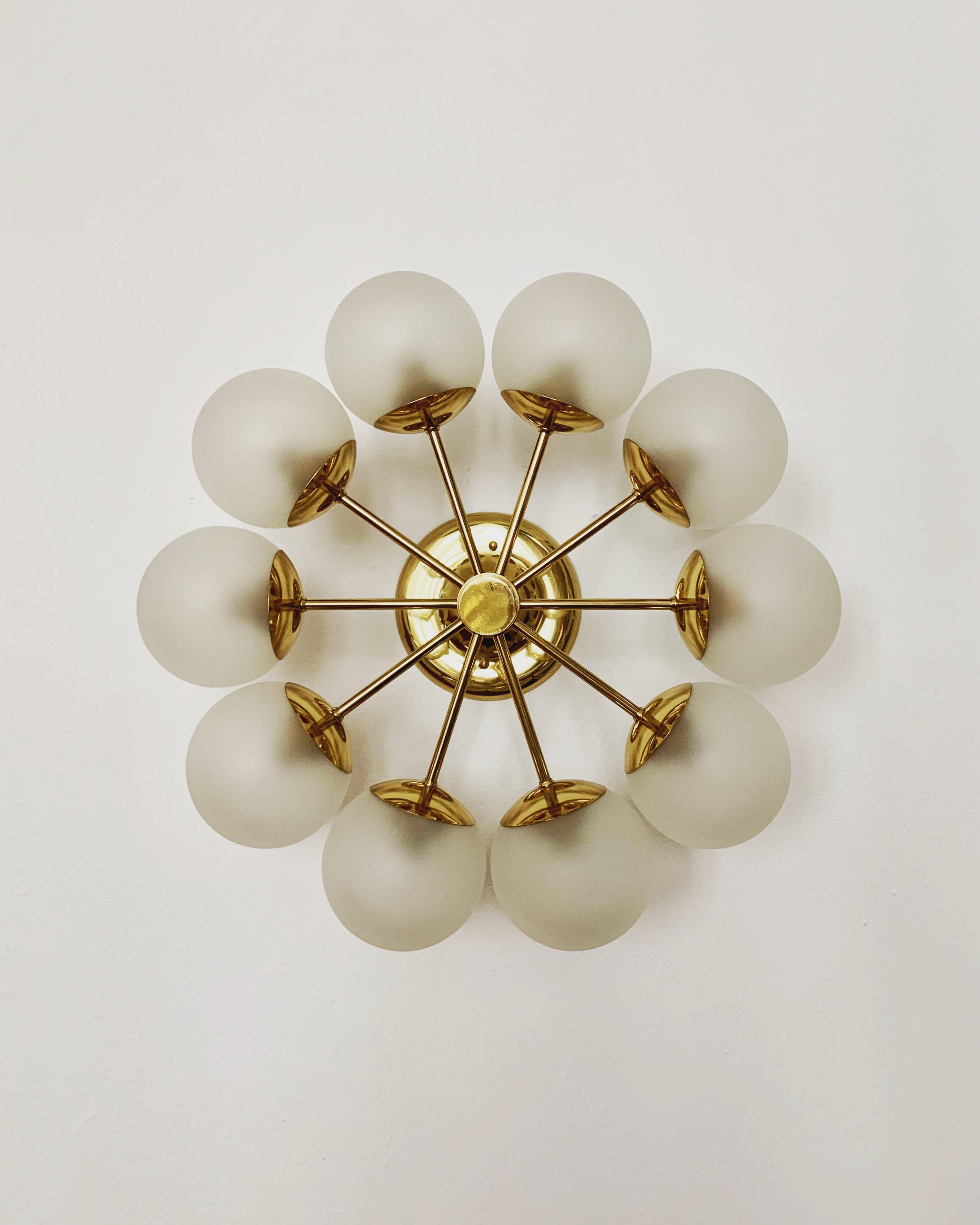 Lampe de plafond Sputnik en laiton par Kaiser Leuchten