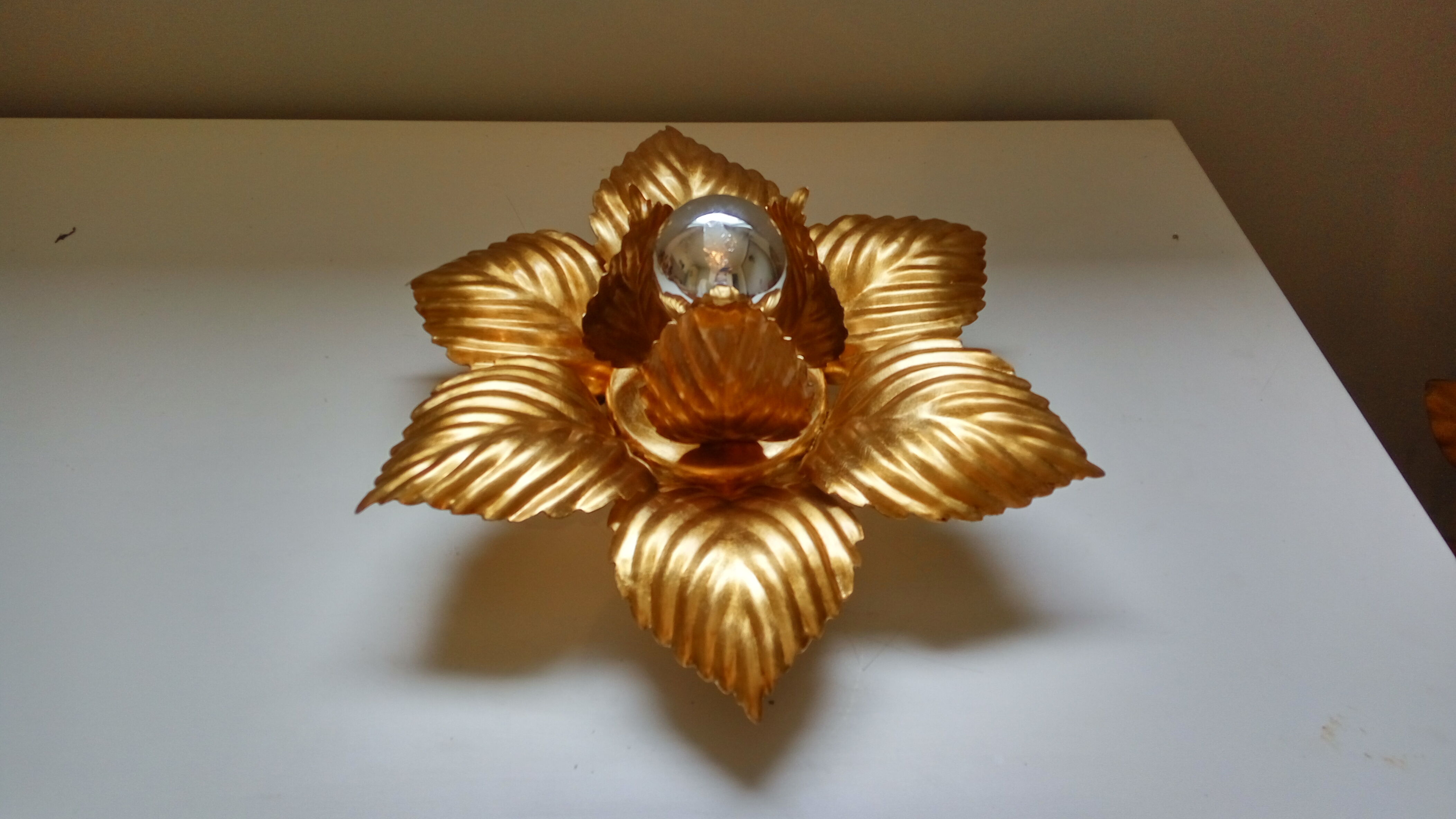 Wall lamp flower vintage