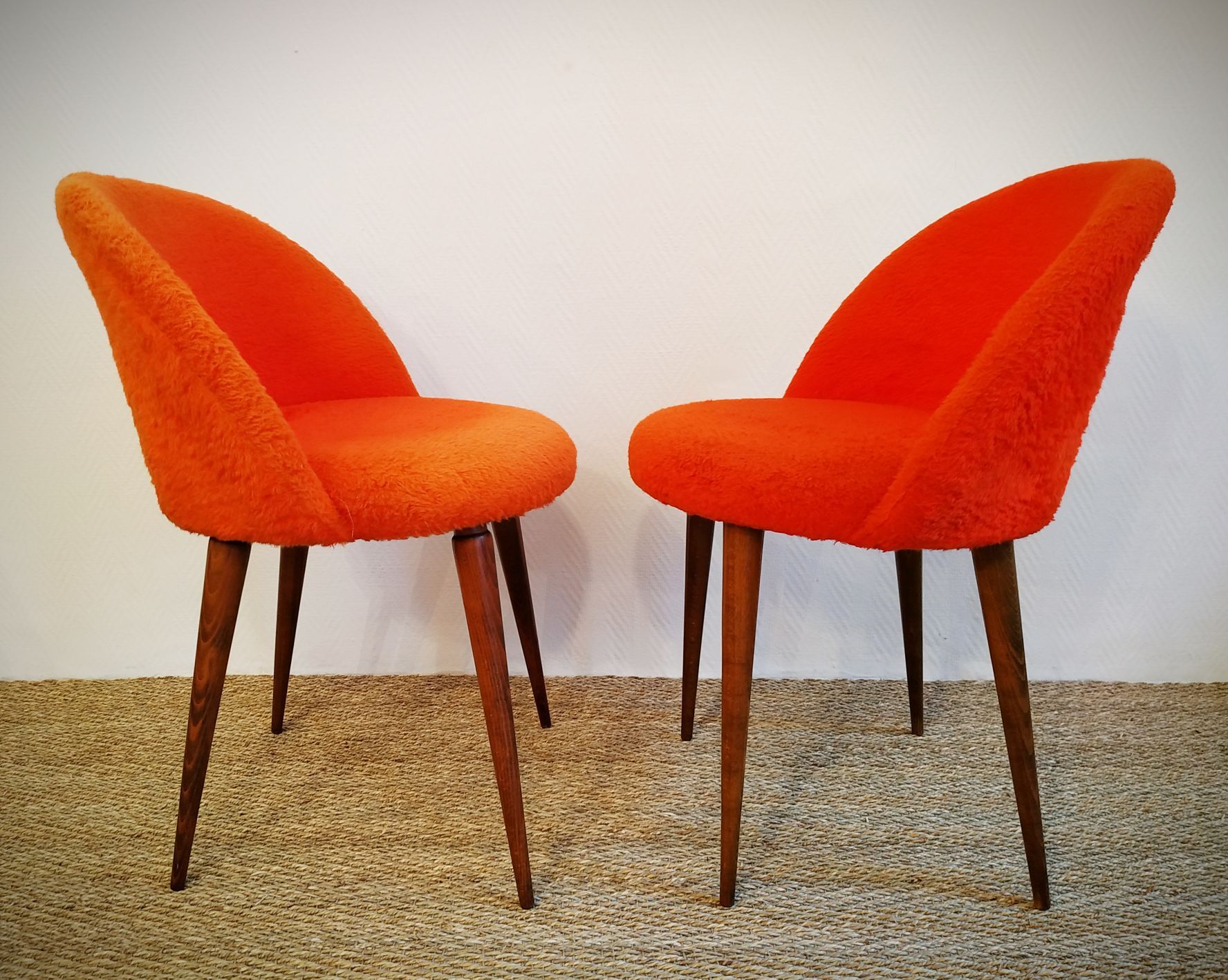 Paire de chaises 70's "moumoute"