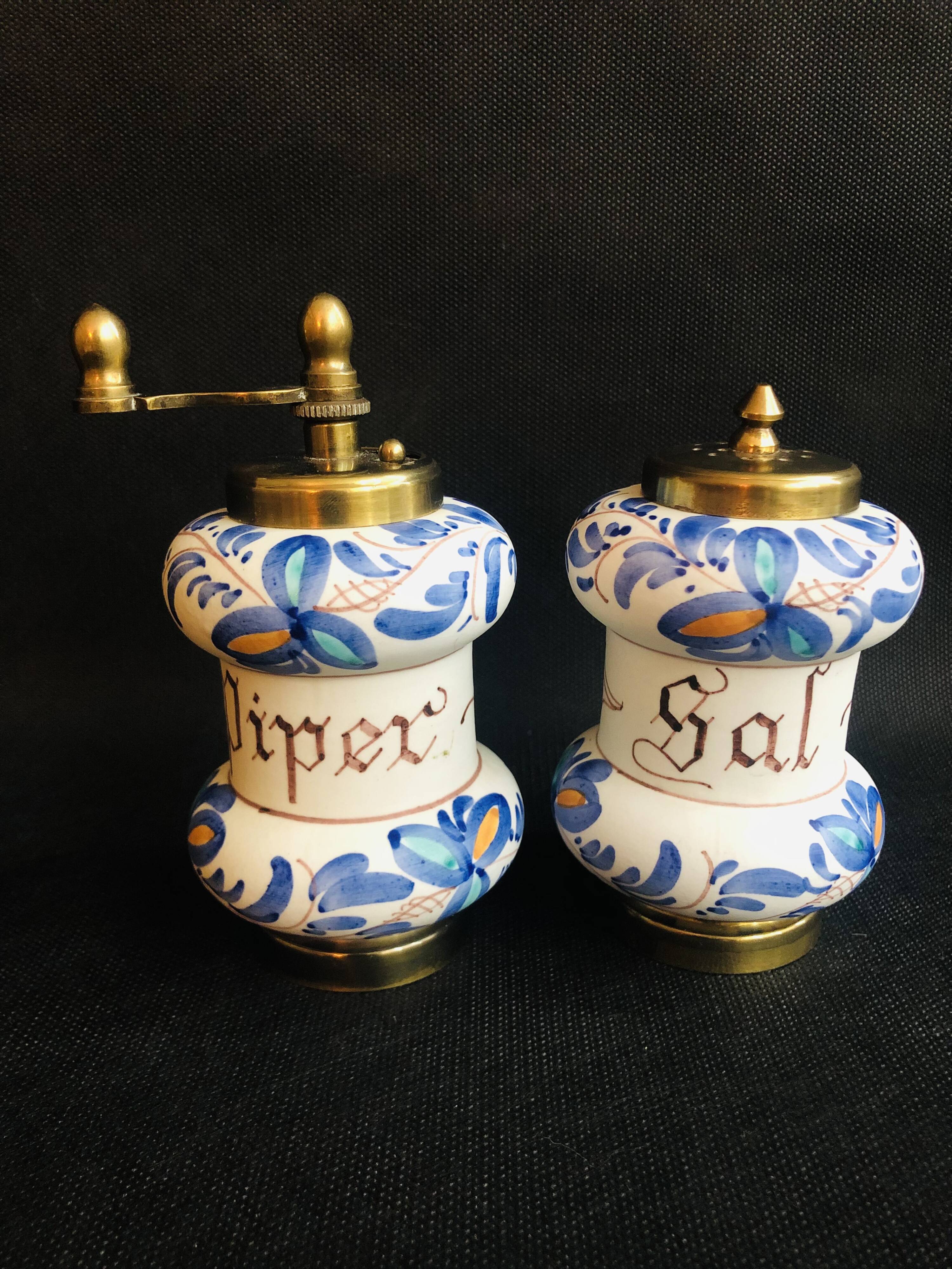 Italian salt and pepper shaker