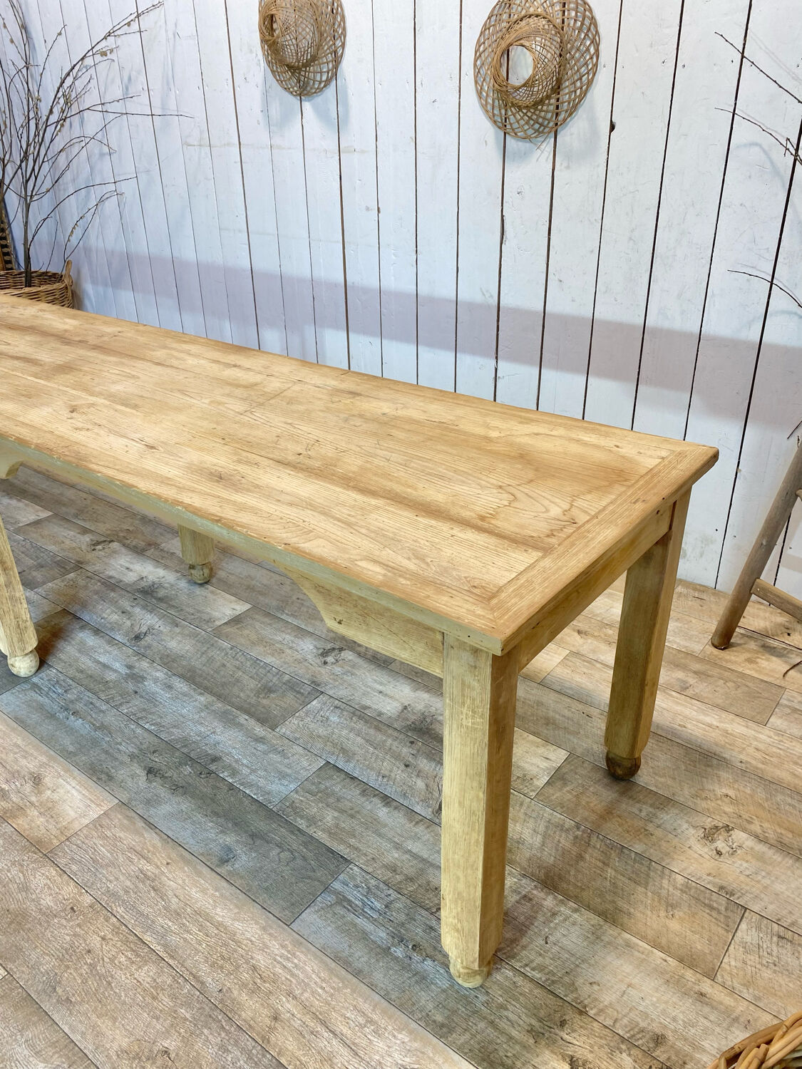 Farmhouse table