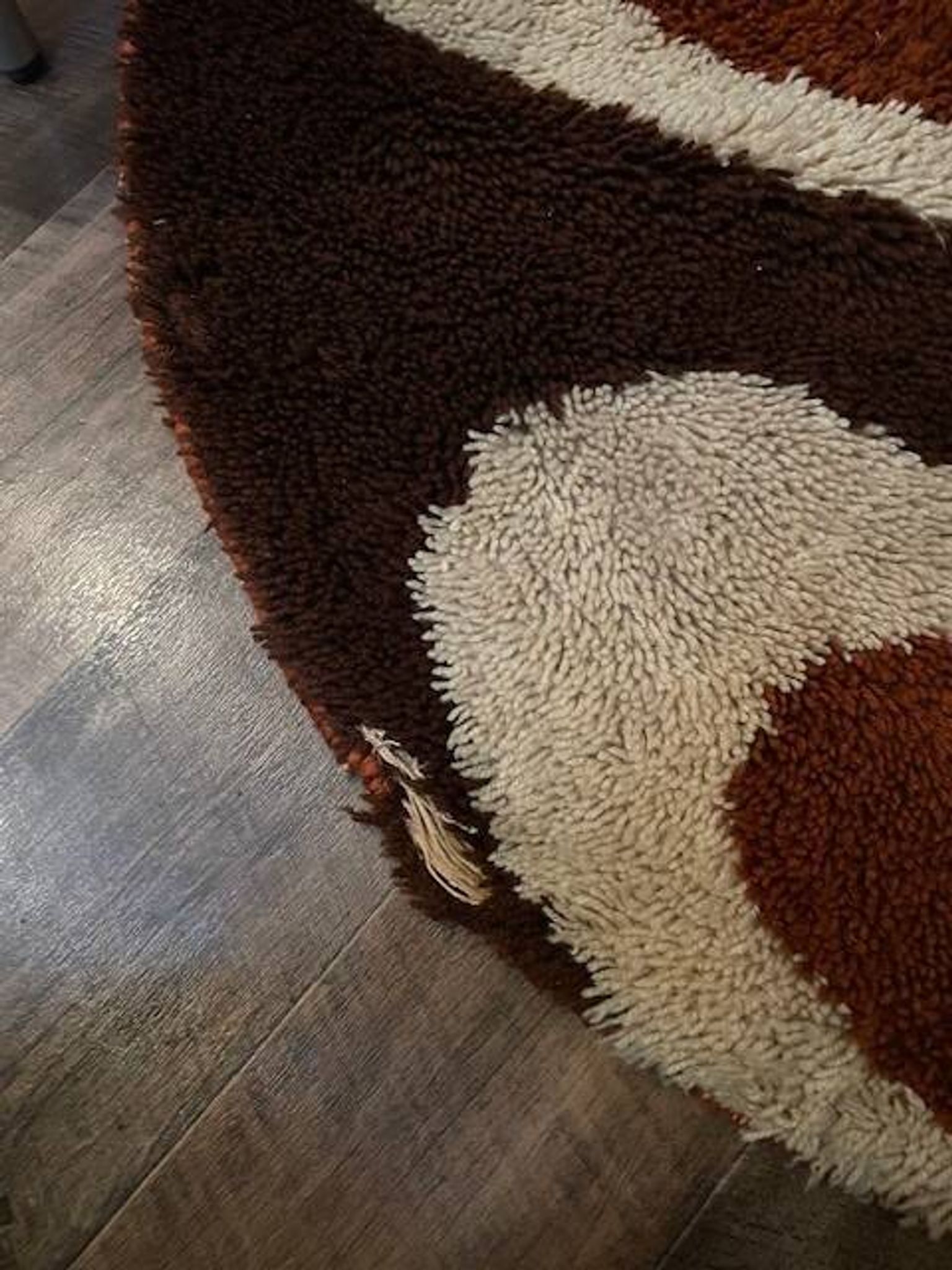 Vintage round rug from the 70s, Desso print carpet, Netherlands.