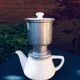 Ancienne cafetière mécanique en faïence et filtre en acier - Villeroy et Boch