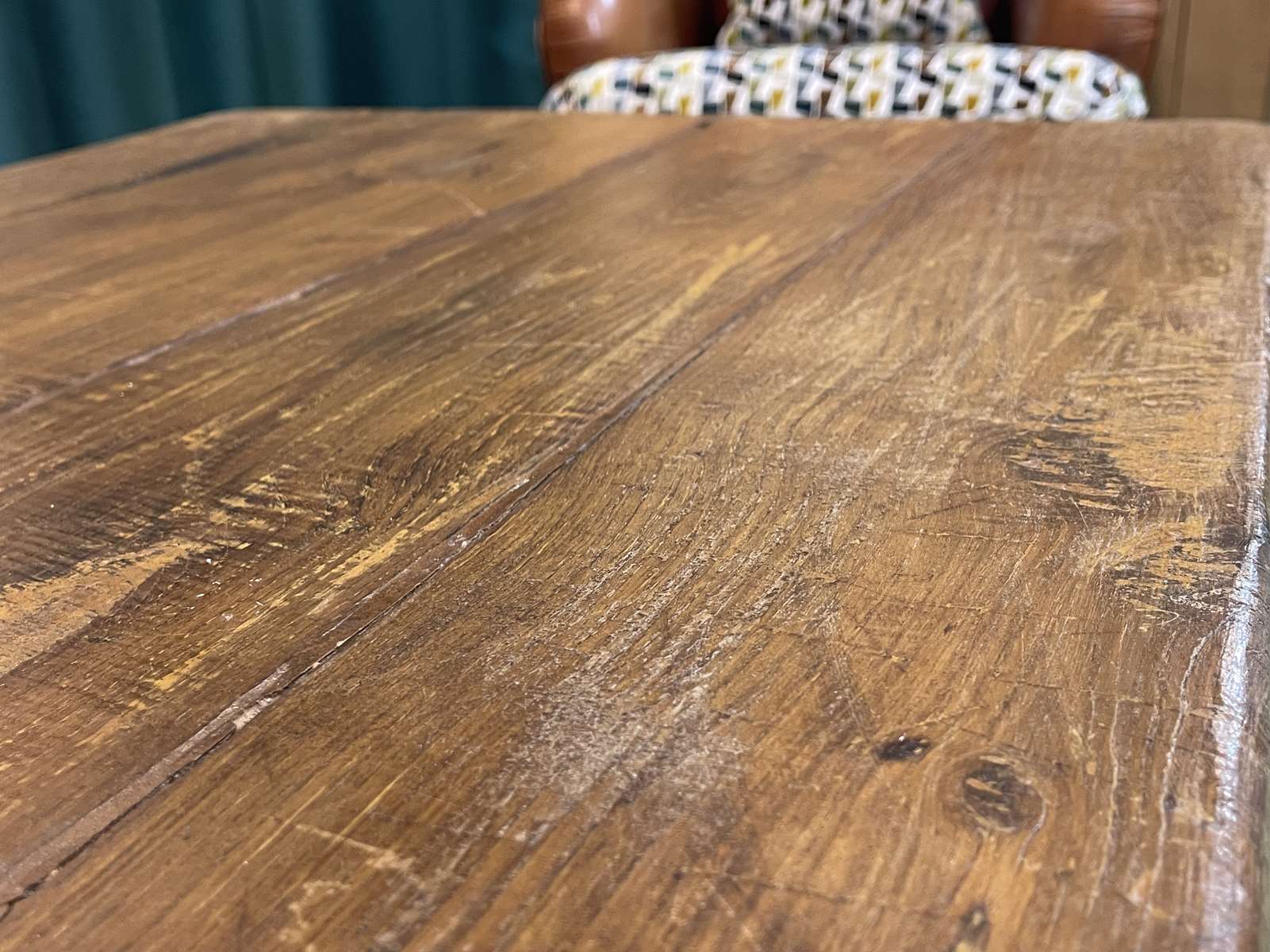 Table basse en châtaignier du XIXème à 3 tiroirs