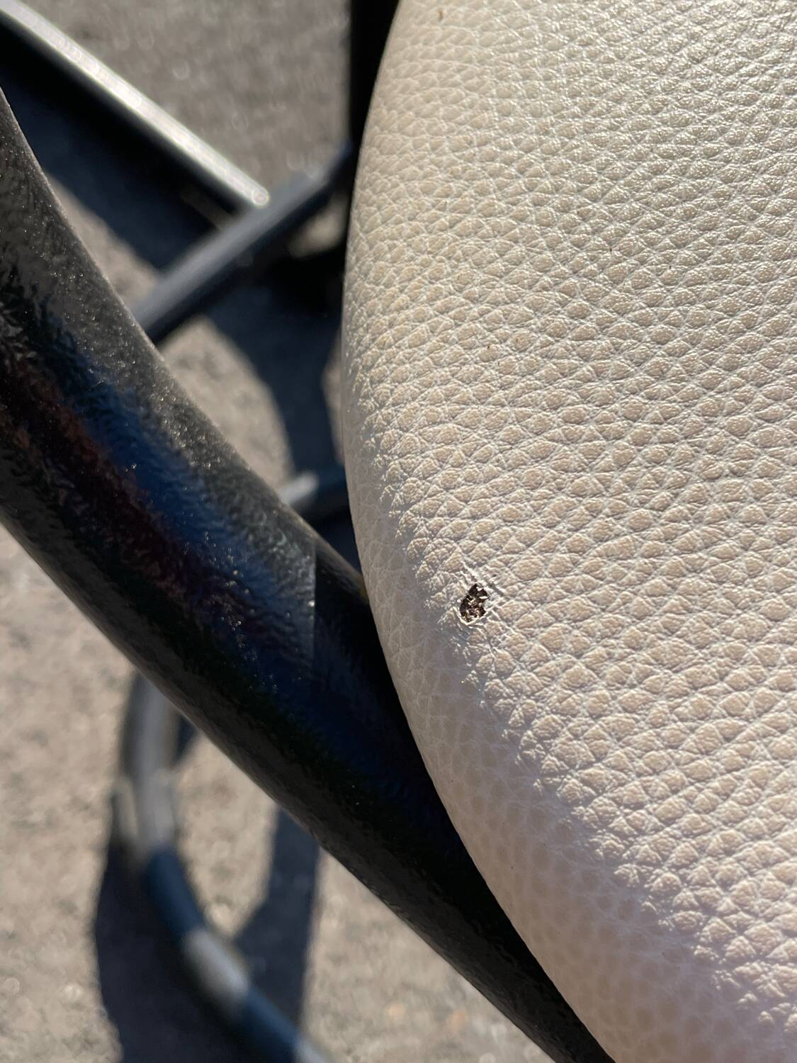 Pair of 1980s high chairs in leather and metal