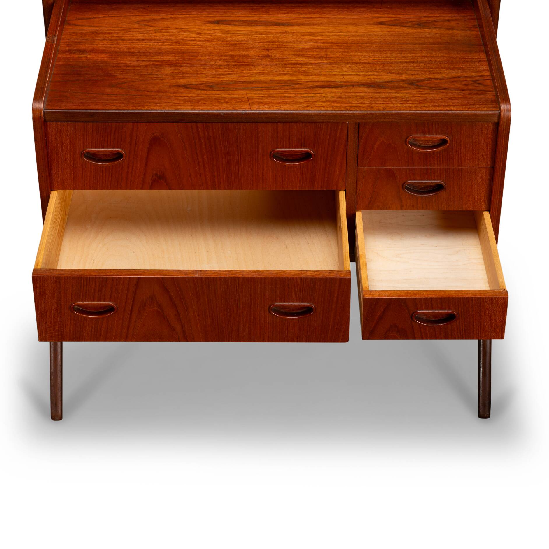 Vintage vanity dressing table