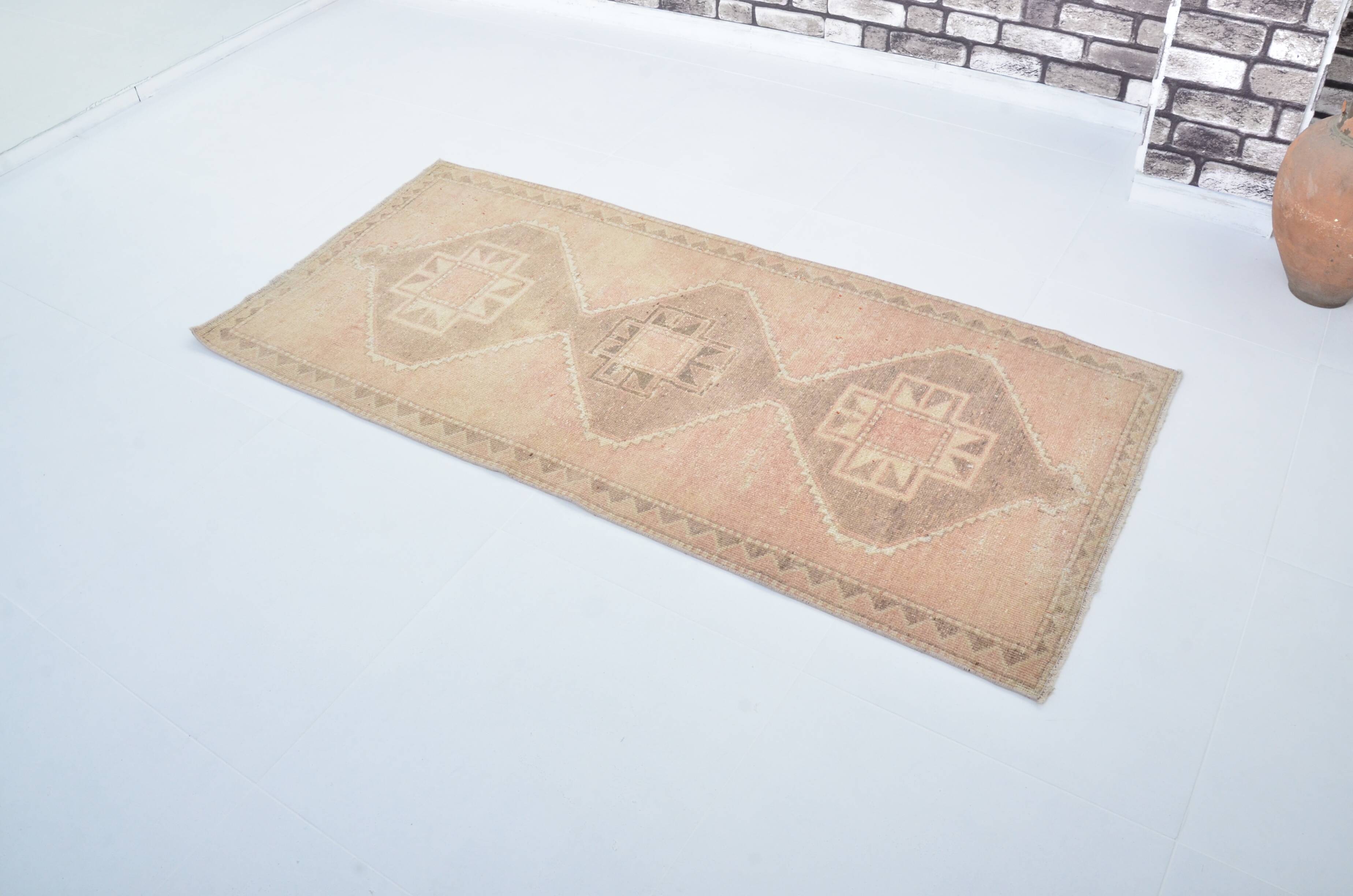 Small Geometric Area Carpet sku 3334