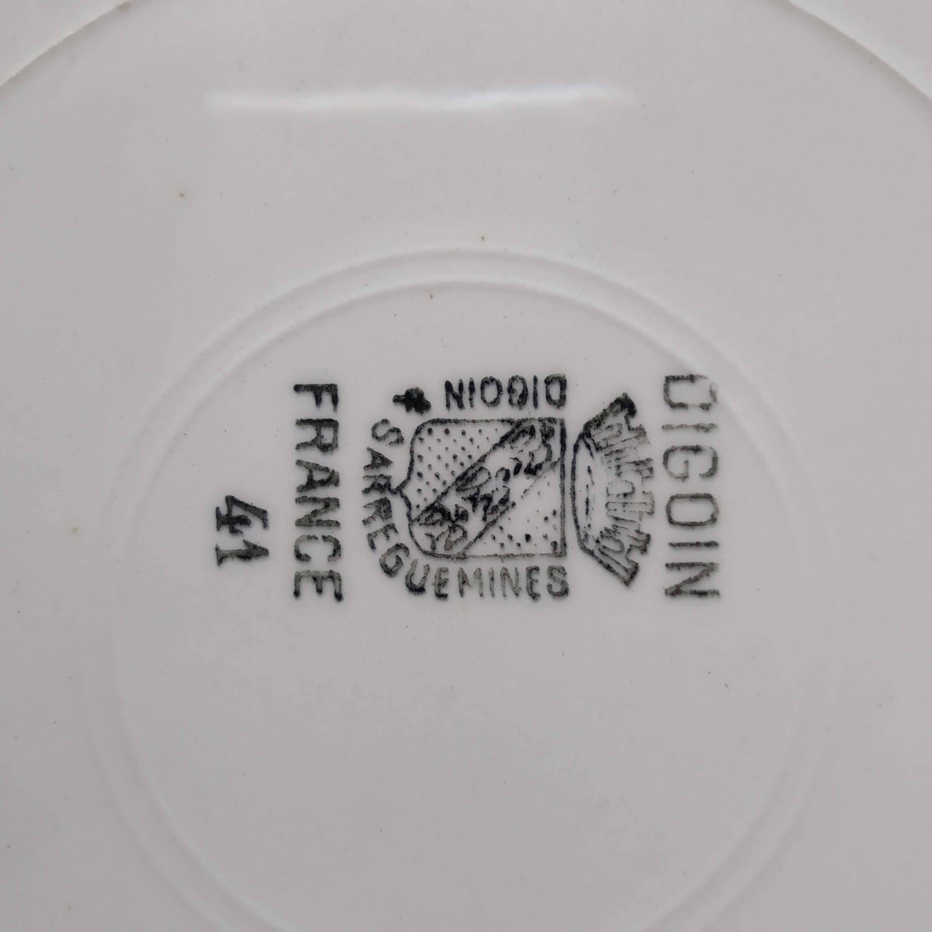 Large Digoin Sarreguemines Blue Rose dish