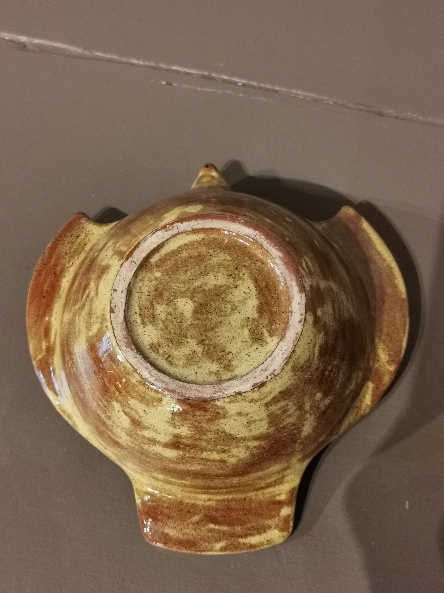 Ceramic "dove" cup