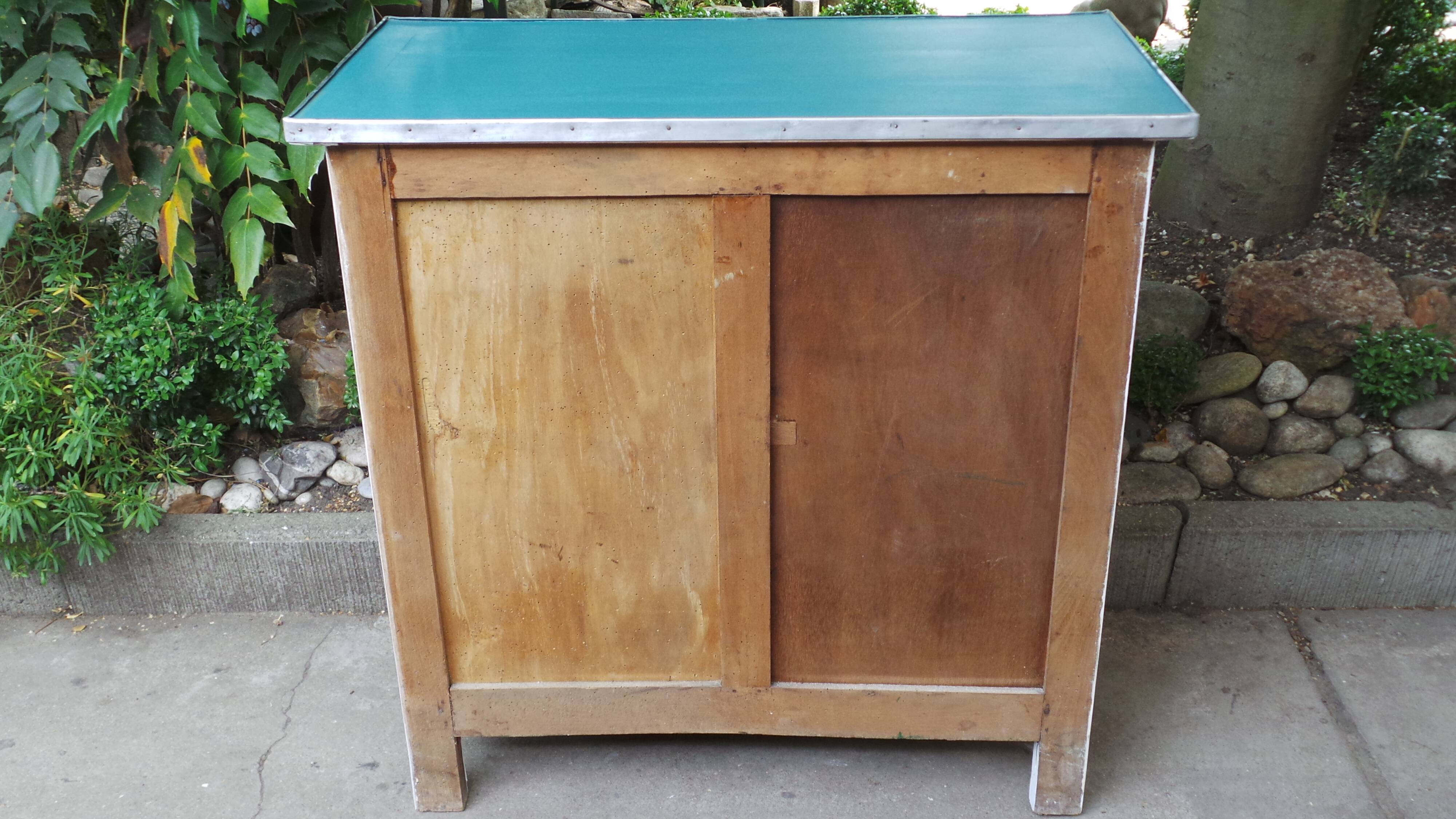 Buffet Paris vintage