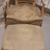 Fauteuil style Louis XV avec son repose pieds classique
