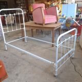 Old iron bed