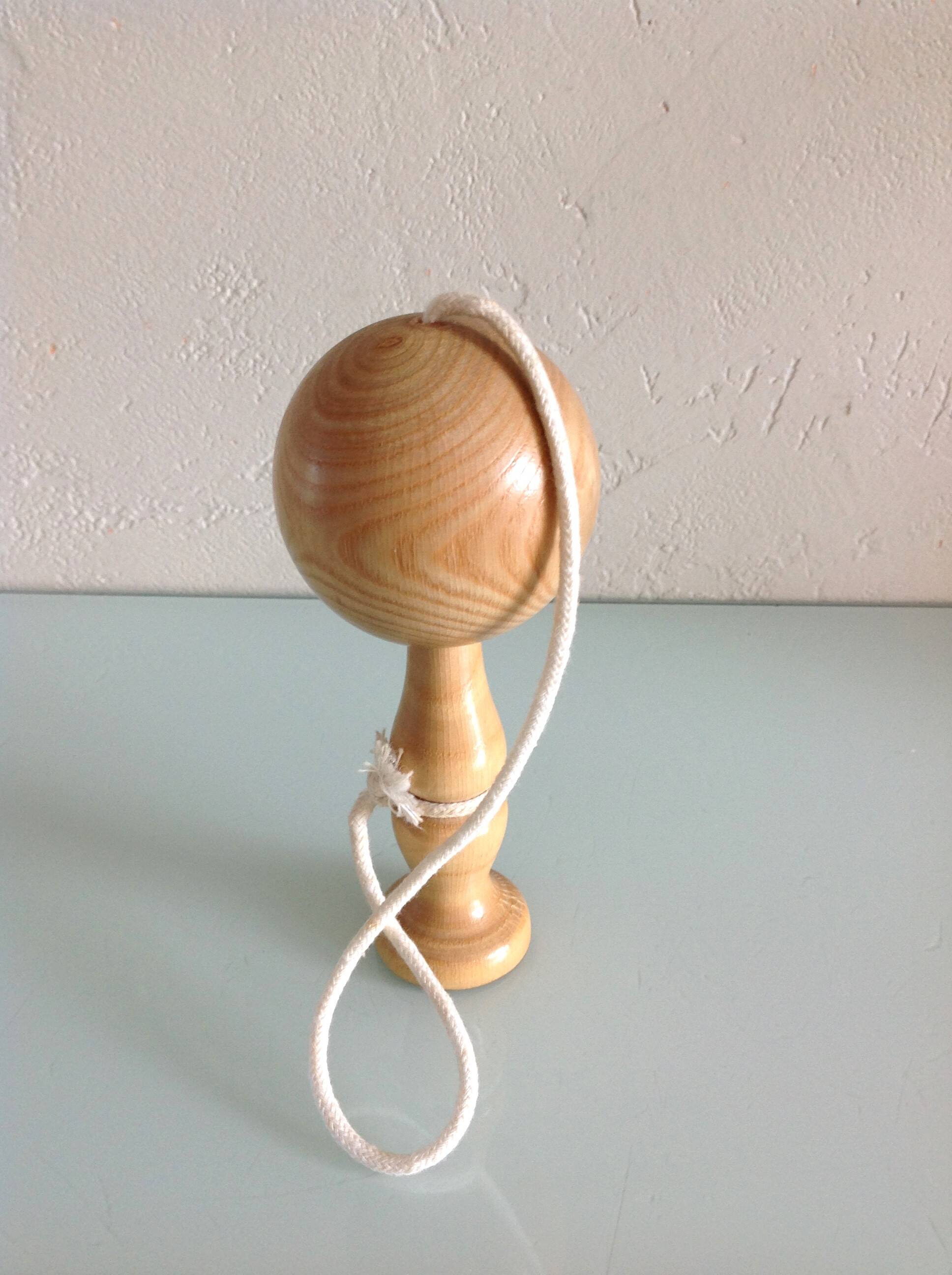 Old bilboquet in varnished wood / vintage 60s-70s