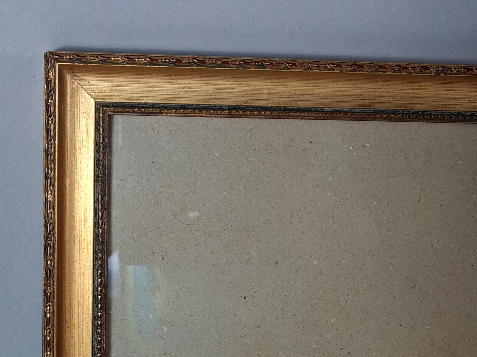 Beaded frame 34,5x28 foliage 30x24 cm gilded stucco wood with glass SB