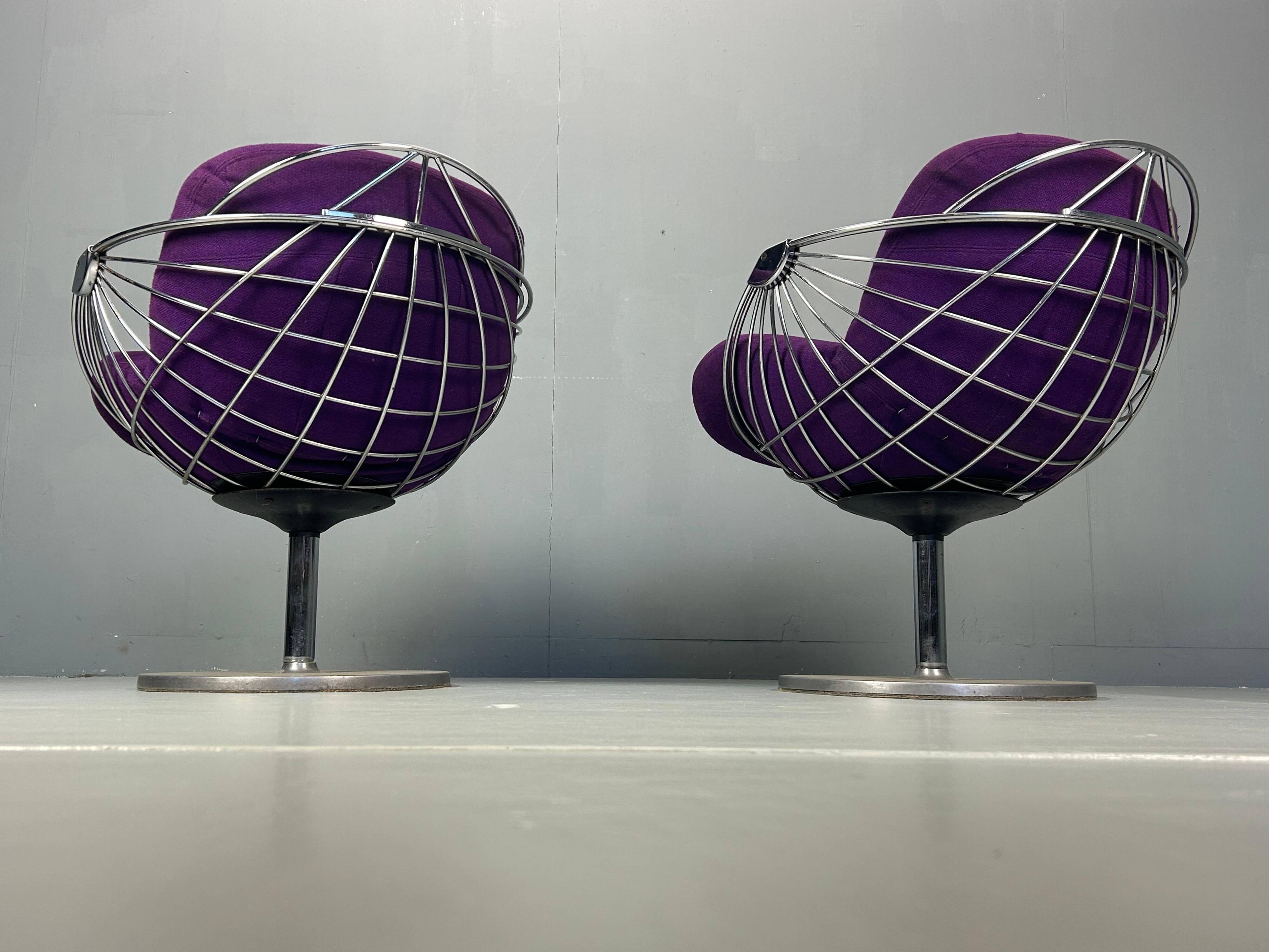 Rudi Verelst Set of 2 Original "Atomic" Ball Wire Lounge chairs, 1971