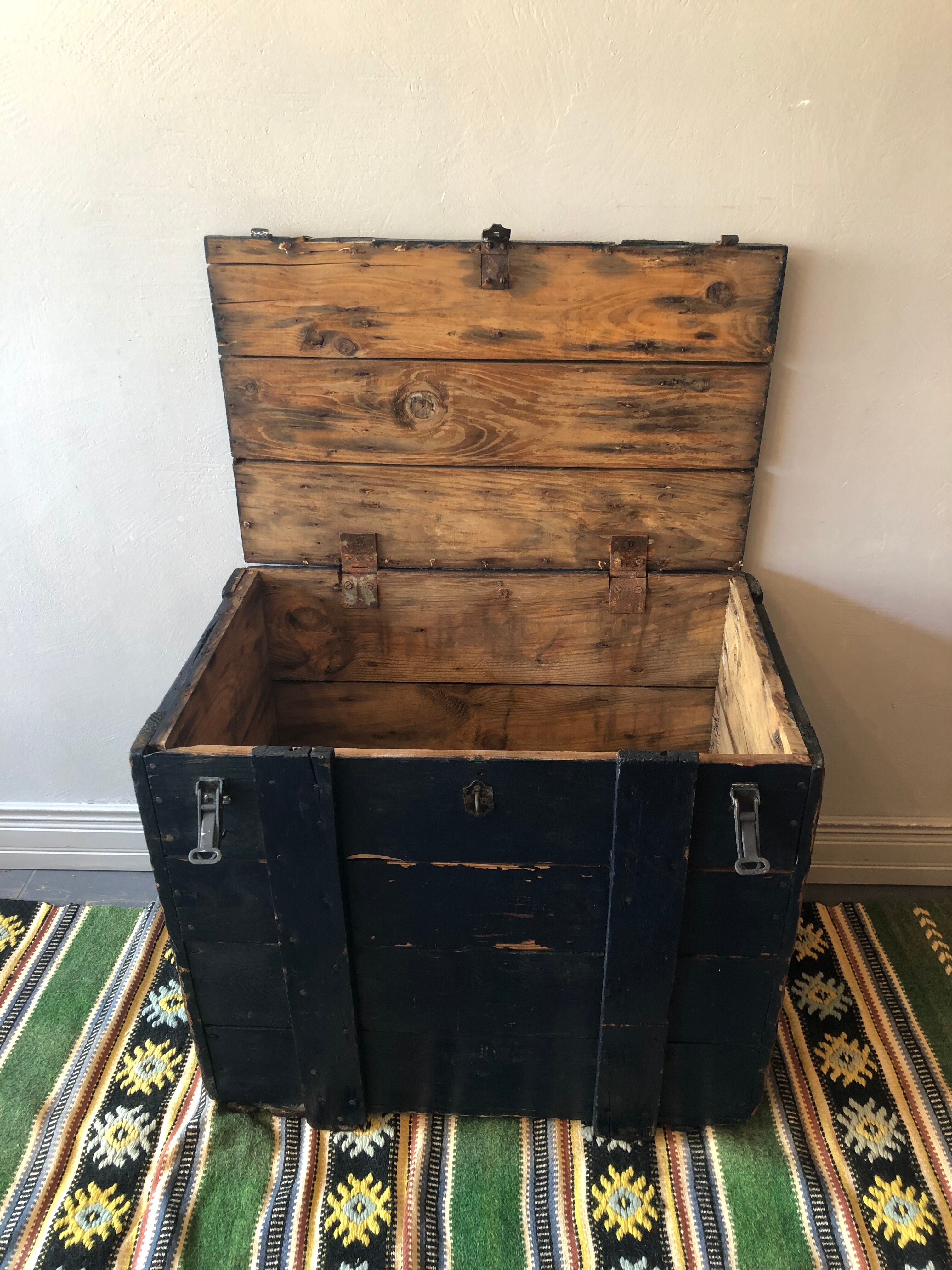 Wooden trunk